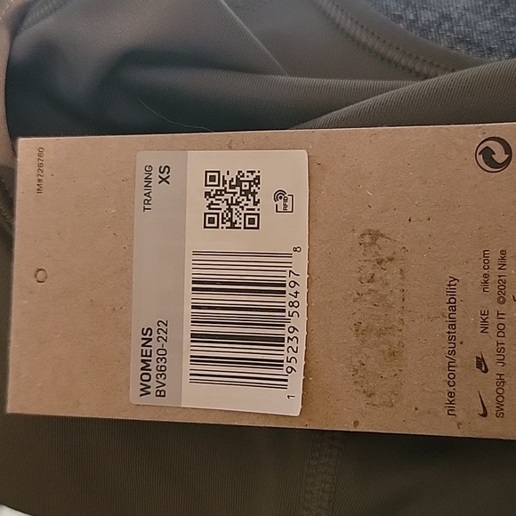 Nike women's sport bra - Picture 6 of 7